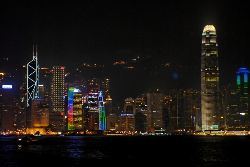 Hong-Kong Bay (at night)